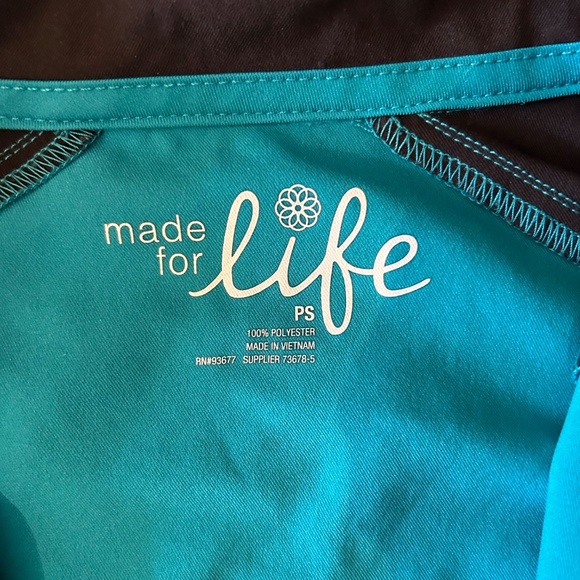 Runners Jacket - Picture 2 of 4